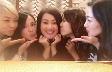 娱乐吃瓜老婆进组,吃瓜老婆神秘进组，揭秘背后故事