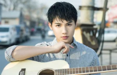 娱乐吃瓜郑业成微博,娱乐圈幕后故事大揭秘