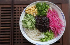 娱乐吃瓜酱暖心吃面,品味生活，共享美好时光